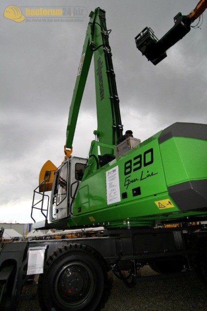 Sennebogen_830_Nordbau2008_600